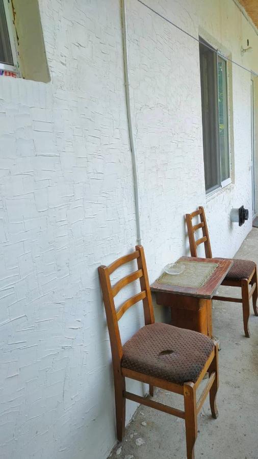Guest House Gogias Cixe Borjomi Bagian luar foto